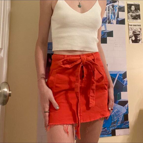 BDG Urban Outfitters Twill Frayed Mini Skirt Tie Waist Denim Fringe Raw Hem - Picture 11 of 12